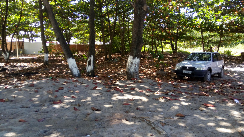 Terreno à venda Pontal da Barra com 3720m² e 1 quarto por R$ 150.000 - 98012364-img-20160727-113320.jpg