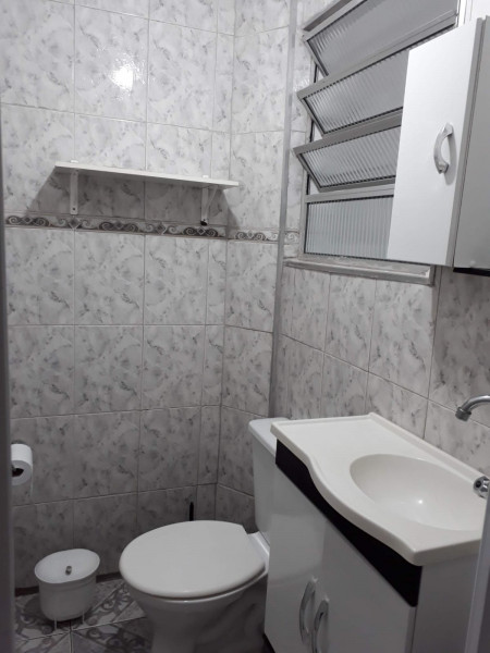Casa de condomínio à venda Conj. City Jaragua com 80m² e 2 quartos por R$ 225.000 - 640758-banheiro-terreo.jpg