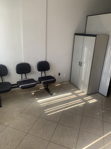 Comercial à venda Méier com 20m² e 1 quarto por R$ 170.000 - 1596769942-thumbnail-img-3088.jpg