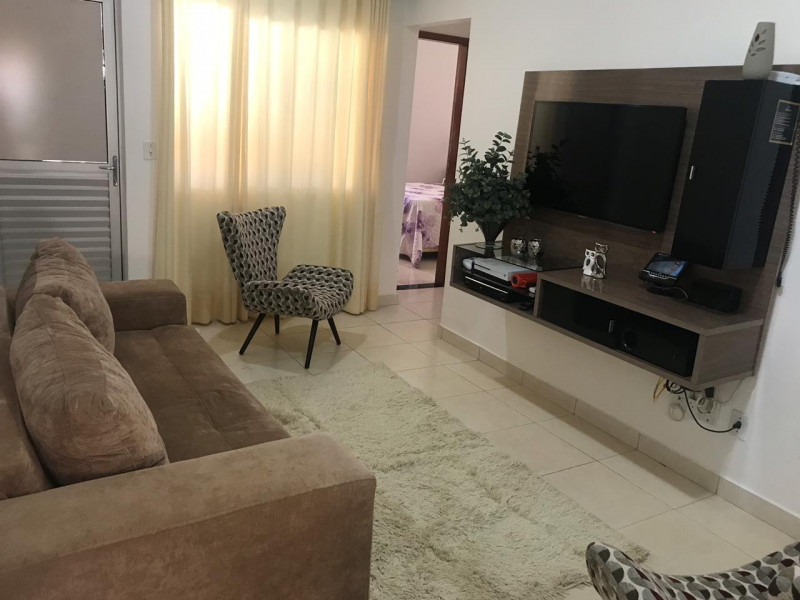Casa de condomínio à venda Chácara São Pedro com 200m² e 3 quartos por R$ 285.000 - 1525313530-ba3fdee776048e427842a7560bc7dfdd71c99897.jpg