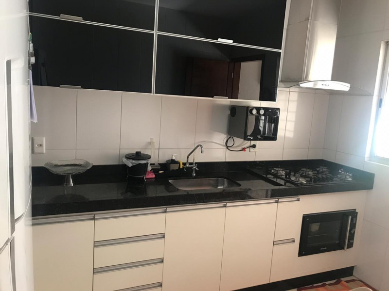 Casa de condomínio à venda Chácara São Pedro com 200m² e 3 quartos por R$ 285.000 - 2056675476-e99781bea0609ddac2fc4b9dfc303d52ba238880.jpg