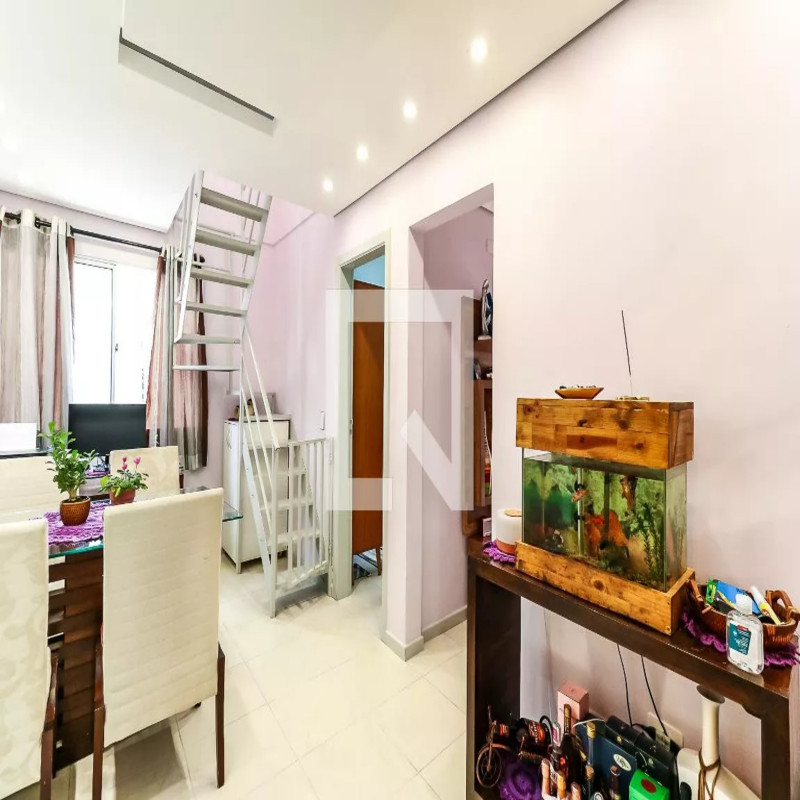 Apartamento à venda Parque Pinheiros com 94m² e 3 quartos por R$ 395.000 - 1460687023-sala.jpg