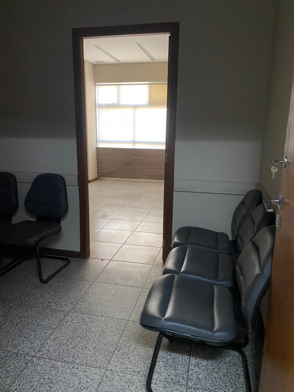 Comercial para alugar Santa Efigênia com 28m² e 1 quarto por R$ 600 - 125357258-img-6086.jpeg