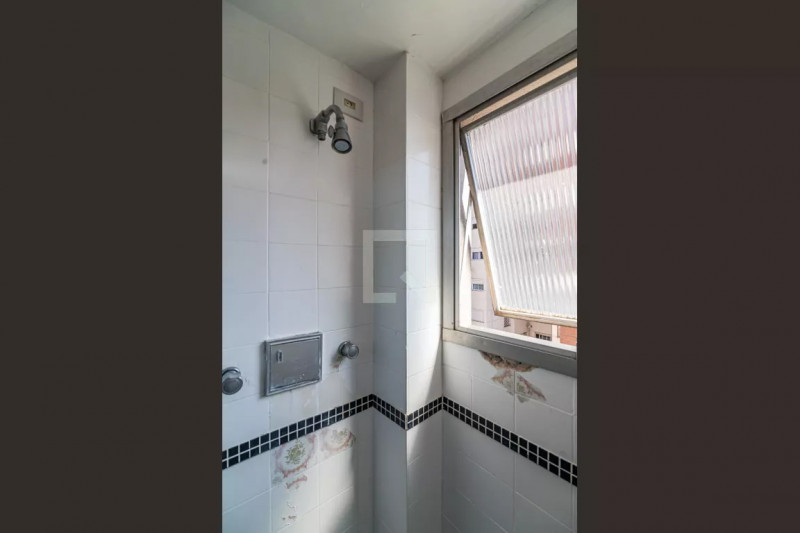 Apartamento à venda Perdizes com 120m² e 3 quartos por R$ 950.000 - 1744229505-banheiro4.jpg