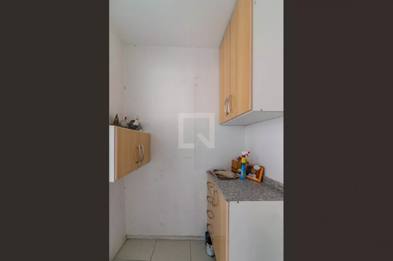 Apartamento à venda Perdizes com 120m² e 3 quartos por R$ 950.000 - 260732038-quarto-servico2.jpg