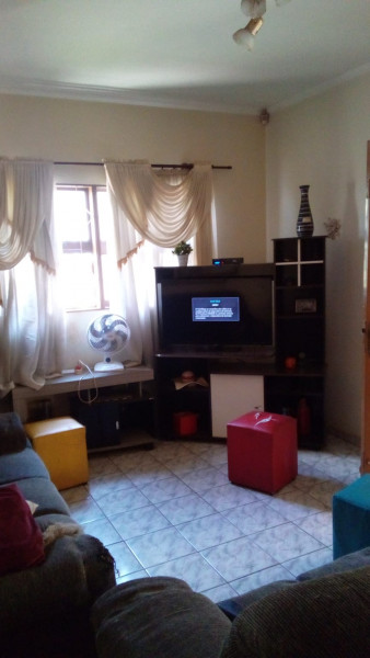 Casa à venda Jardim Centenário com 125m² e 3 quartos por R$ 290.000 - 349413303-ege.jpg