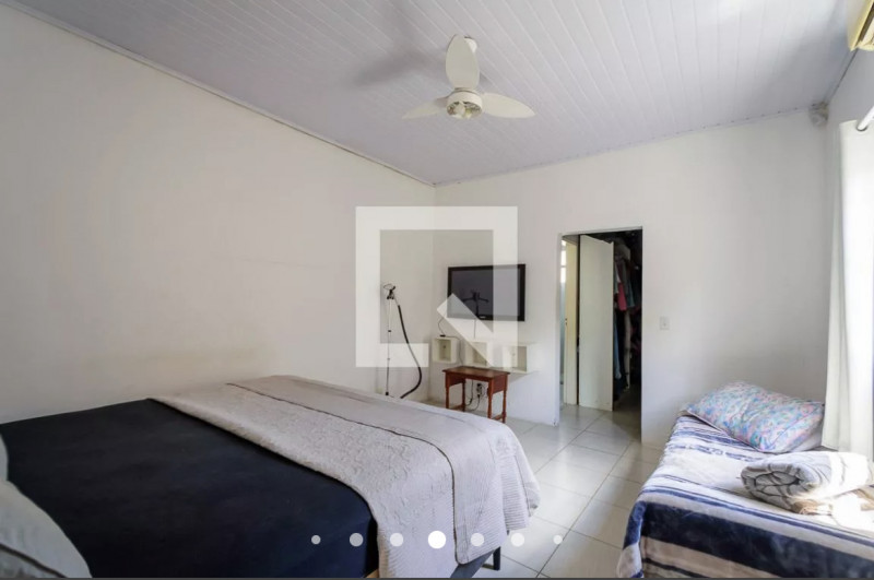 Casa à venda Medianeira com 400m² e 3 quartos por R$ 690.000 - 1960606179-5934cbd9-ffd1-4c8e-9881-f3155a4d7d46.jpeg