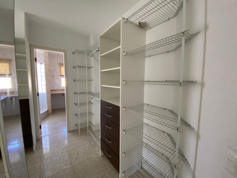 Casa à venda Barra da Tijuca com 674m² e 6 quartos por R$ 4.000.000 - 1401200858-fecebb3e-df01-4cd7-8197-1c683b4f591e.jpeg