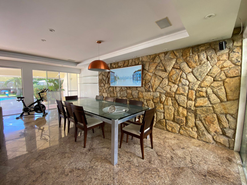 Casa à venda Barra da Tijuca com 674m² e 6 quartos por R$ 4.000.000 - 987350701-e05d301a-6763-43e1-b6d5-02bd7f850d68.jpeg