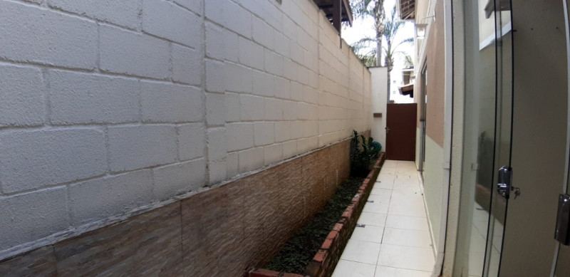 Casa de condomínio à venda Cabral com 100m² e 4 quartos por R$ 640.000 - 1340565470-i73ro-514796222023f0e395.jpg