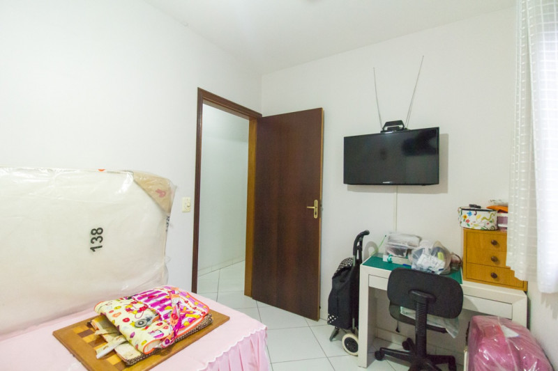 Casa à venda Vila Carbone com 160m² e 3 quartos por R$ 699.999 - 2084898666-033.jpg