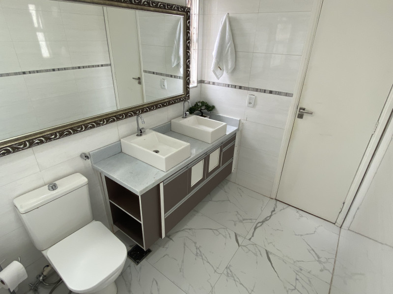 Apartamento à venda Águas Claras com 116m² e 3 quartos por R$ 870.000 - 644603737-banheiro-suite-master.jpeg