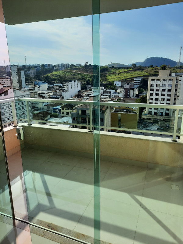 Apartamento à venda Centro com 114m² e 2 quartos por R$ 350.000 - 825534315-sacada-sala.jpg
