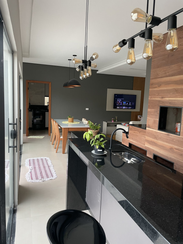 Casa à venda Centro com 177m² e 3 quartos por R$ 850.000 - 1839320527-img-3279.jpeg