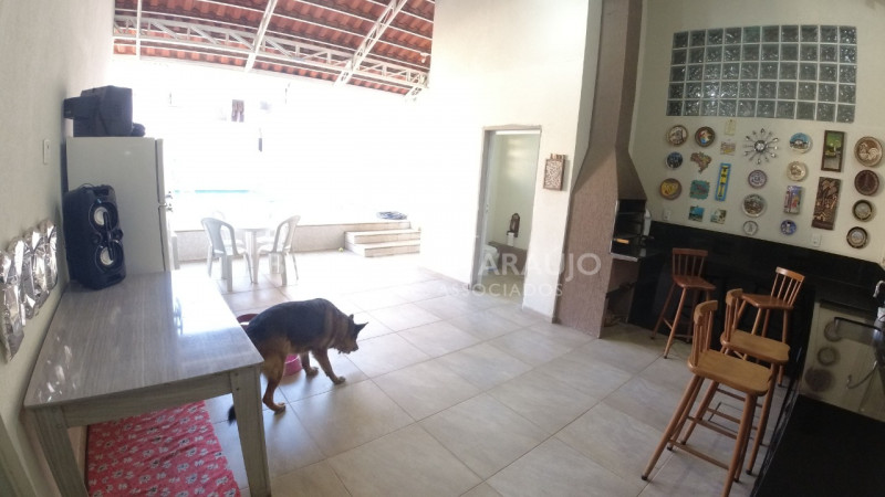 Casa à venda Jardim Novo Campos Eliseos com 234m² e 3 quartos por R$ 690.000 - 1027918205-7847dee8-6e0e-4882-948d-786f04249b6c.jpeg
