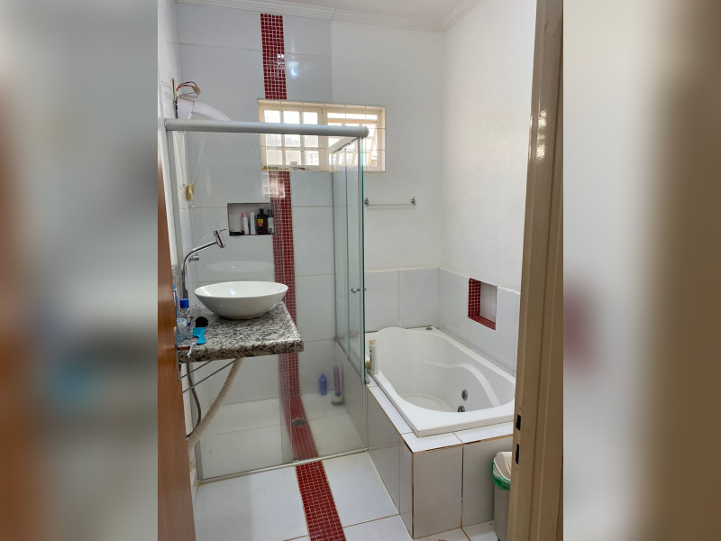 Casa à venda Vila Maria Luiza com 3002m² e 4 quartos por R$ 550.000 - 08f6ec4d-af2e-4673-b816-5c17f47b6bef.jpg