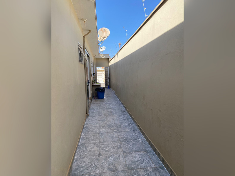 Casa à venda Vila Maria Luiza com 3002m² e 4 quartos por R$ 550.000 - 28cf64dd-81c4-49b1-8172-0749f84b73ee.jpg