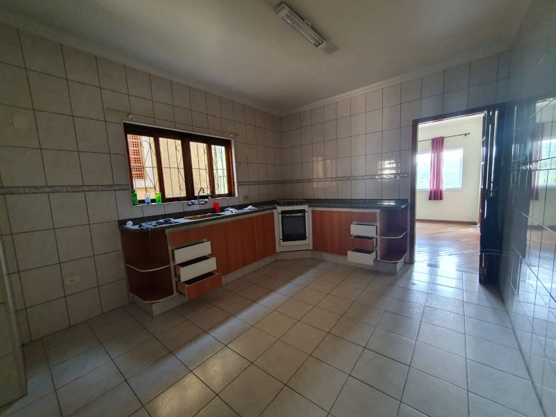 Casa à venda Jaraguá com 290m² e 3 quartos por R$ 750.000 - 122738293-cozinha.jpg