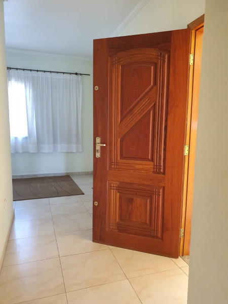 Casa à venda Jaraguá com 290m² e 3 quartos por R$ 750.000 - 742385281-porta-sala.jpg