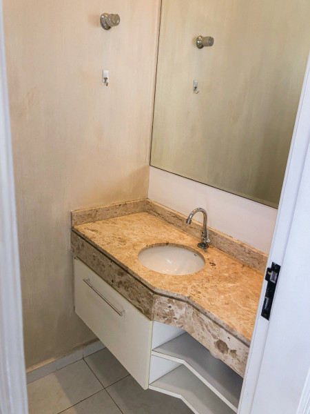 Casa de condomínio à venda Jardim Barbacena com 100m² e 3 quartos por R$ 620.000 - 1216007762-16-lavabo-1.jpg