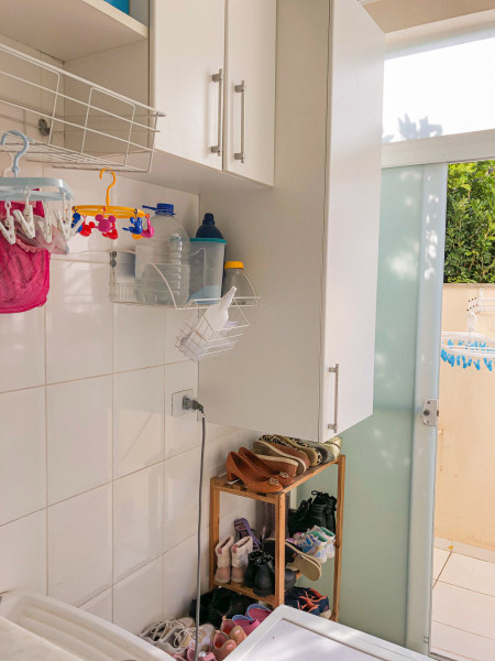 Casa de condomínio à venda Jardim Barbacena com 100m² e 3 quartos por R$ 620.000 - 127890602-14-area-de-servico-6.jpg