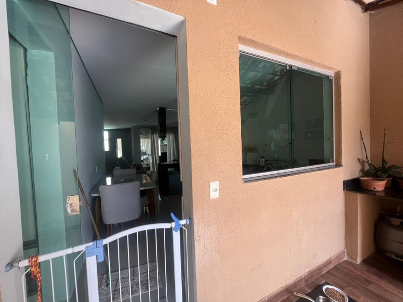 Casa à venda Solar do Madeira com 148m² e 2 quartos por R$ 280.000 - 2066308048-photo-2023-07-09-20-21-46-15.jpg