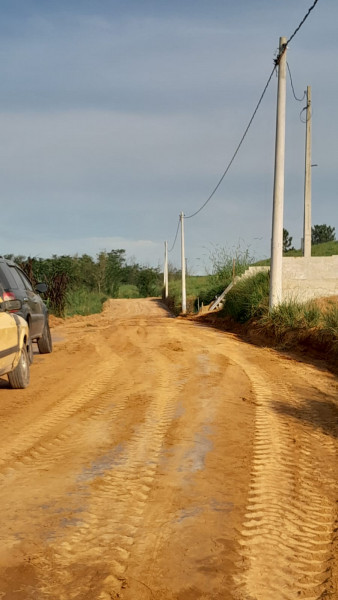 Terreno à venda Parateí do Meio com 501m² e 1 quarto por R$ 120.000 - 1973259353-1000011488.jpg