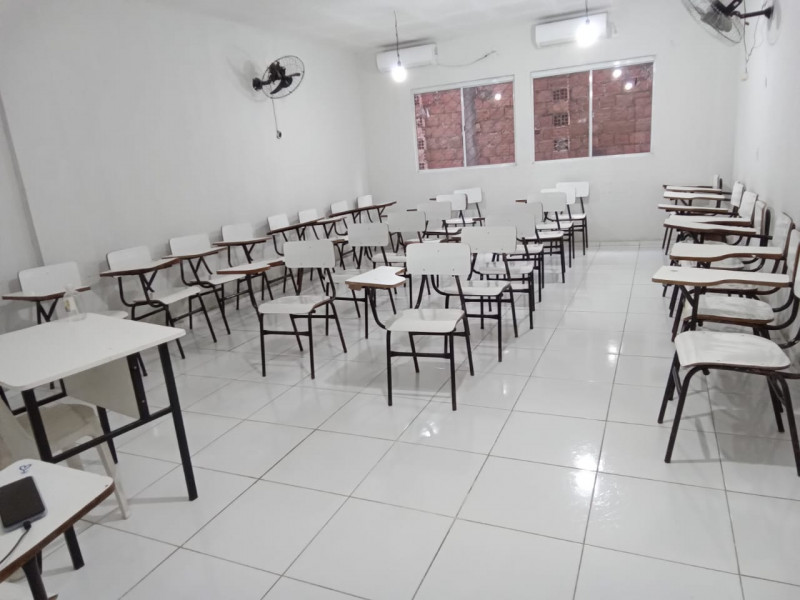 Comercial à venda Centro com 1100m² e 1 quarto por R$ 980.000 - 2104100685-photo-2023-06-29-13-43-46-4.jpg