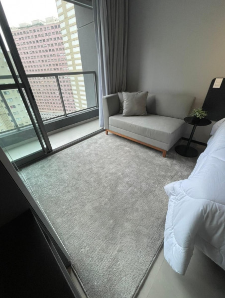 Studio à venda Consolação com 33m² e 1 quarto por R$ 550.000 - 1853602276-sofa-e-tapete.jpg