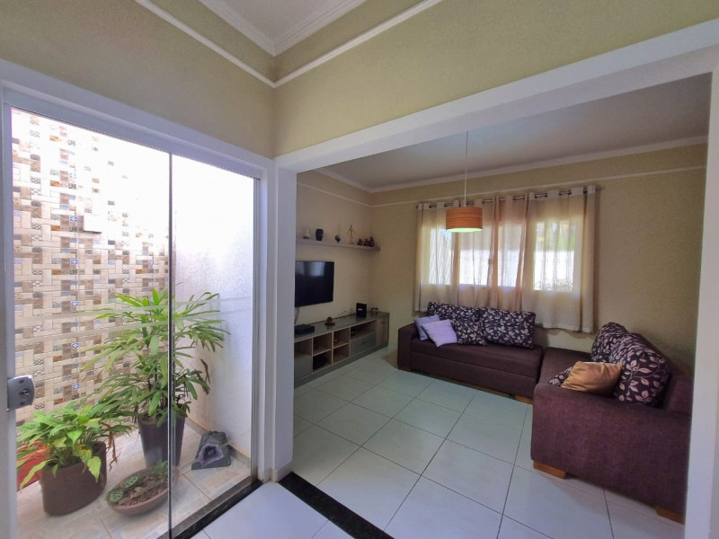 Casa à venda Res. Oliveira com 134m² e 3 quartos por R$ 650.000 - 1004864697-e0beb31c-dc4e-41e2-a4d5-652b48c5a053.jpeg
