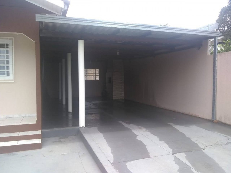 Casa à venda Uvaranas com 735m² e 2 quartos por R$ 485.000 - 1949927678-whatsapp-image-2023-07-19-at-16.jpeg