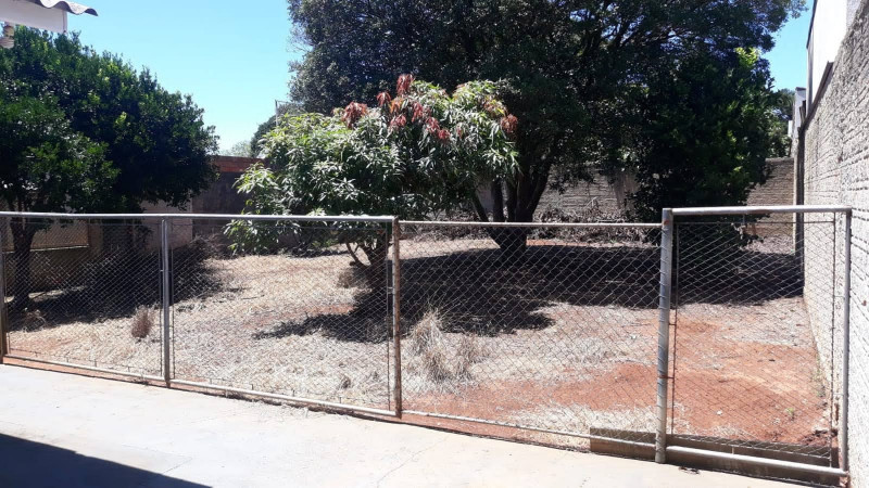 Casa à venda Uvaranas com 735m² e 2 quartos por R$ 485.000 - 612703562-whatsapp-image-2023-07-19-at-16.jpeg