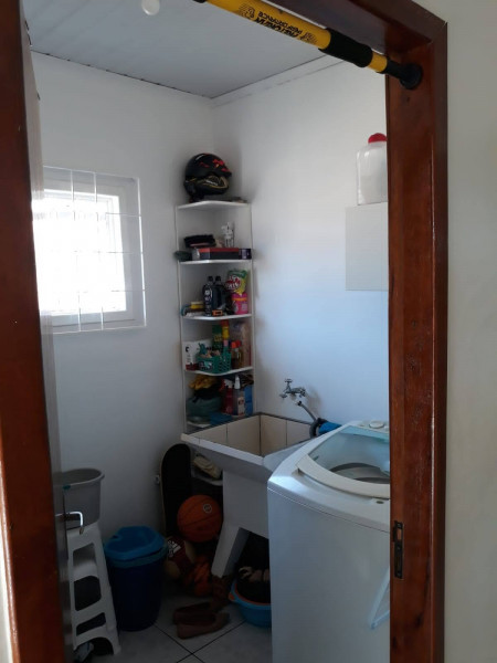 Casa à venda Uvaranas com 735m² e 2 quartos por R$ 485.000 - 623298786-whatsapp-image-2023-07-19-at-16.jpeg