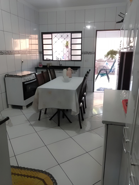 Casa à venda Loteamento Bom Pastor com 180m² e 3 quartos por R$ 210.000 - 2105886396-02.png