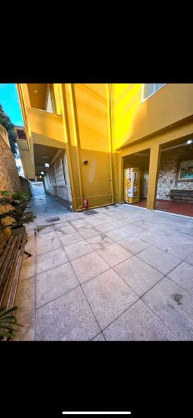 Casa para alugar Penha Circular com 650m² e 12 quartos por R$ 9.000 - 177846744-10-corredor-lateral-terreo-fundos-frente.jpeg