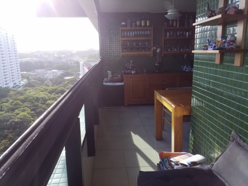 Apartamento à venda Paralela com 84m² e 2 quartos por R$ 860.000 - 1536171620-varanda-04.jpeg