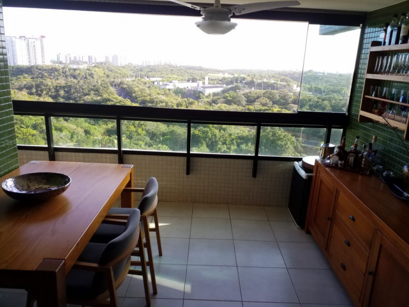 Apartamento à venda Paralela com 84m² e 2 quartos por R$ 860.000 - 353394561-varanda-02.jpeg