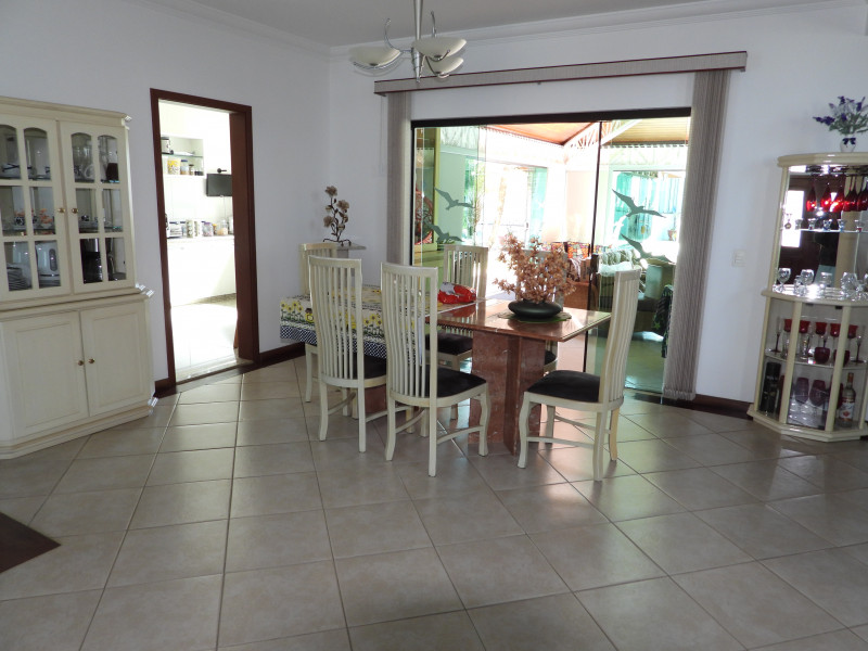 Casa de condomínio à venda Parque Village Castelo com 500m² e 3 quartos por R$ 2.700.000 - 1027661784-26.JPG