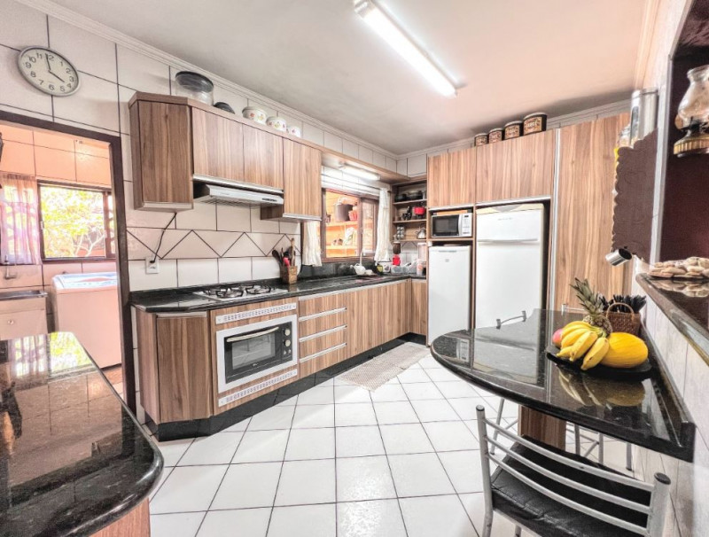 Casa à venda Amizade com 385m² e 3 quartos por R$ 700.000 - 1985039718-16.JPG