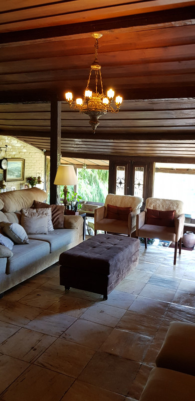 Casa à venda Quarteirão Ingelheim com 2990m² e 5 quartos por R$ 2.300.000 - 1560438442-20190519-110908.jpg