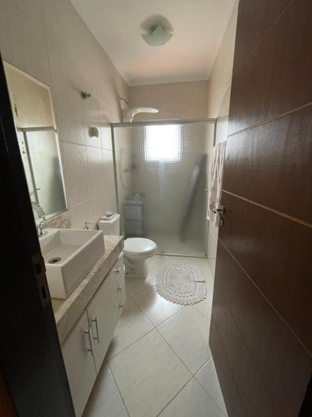 Casa à venda Jardim Las Vegas com 200m² e 3 quartos por R$ 750.000 - 1817808245-img-20230722-wa0079.jpg