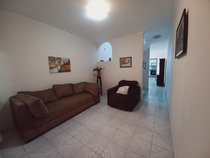 Casa à venda Paulicéia com 171m² e 3 quartos por R$ 645.000 - 1099613484-sala-de-estar-e-detalhe-dala-de-jantar.jpg