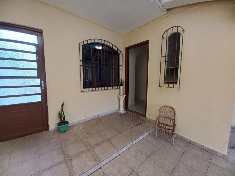 Casa à venda Paulicéia com 171m² e 3 quartos por R$ 645.000 - 653188244-entrada-da-sala-e-porta-do-corrredor-lateral.jpg