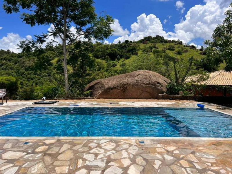 Casa de condomínio à venda Centro com 1000m² e 3 quartos por R$ 850.000 - 611455947-description.jpg