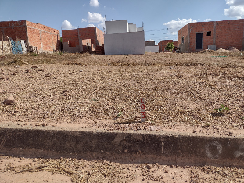 Terreno à venda Parque dos Lírios com 201m² e 1 quarto por R$ 18.000 - 939330751-img-20230730-142021615-hdr.jpg