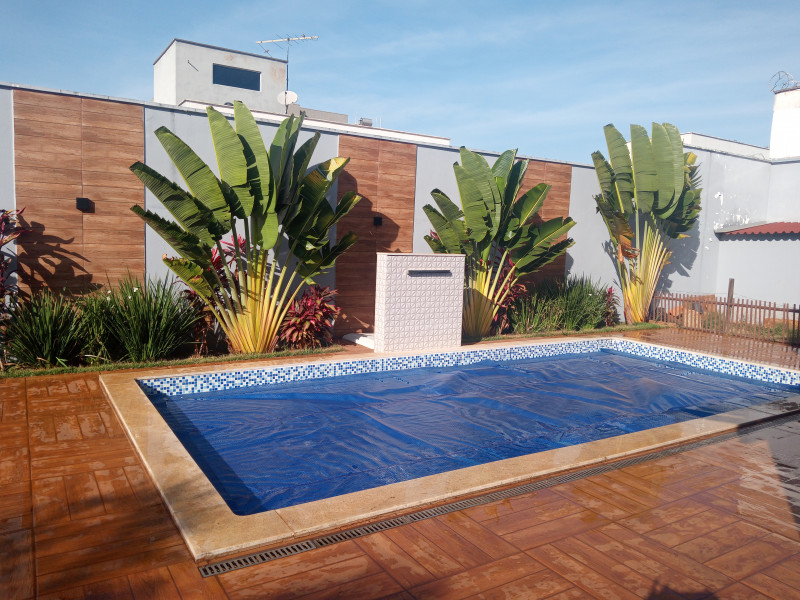 Casa à venda Novo Mundo com 300m² e 4 quartos por R$ 1.200.000 - 1888048437-20230710-091149.jpg