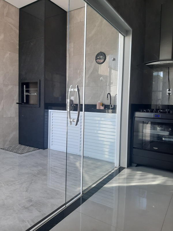 Casa de condomínio à venda Centro com 131m² e 3 quartos por R$ 800.000 - 1857153152-20230612-094811.jpg