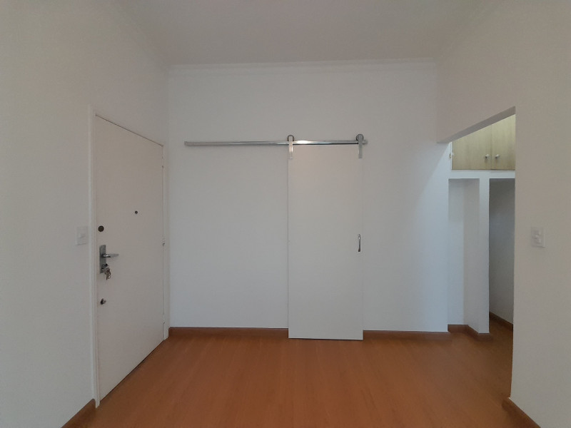 Apartamento à venda Barra da Tijuca com 44m² e 1 quarto por R$ 310.000 - 1682671223-05-sala.jpg