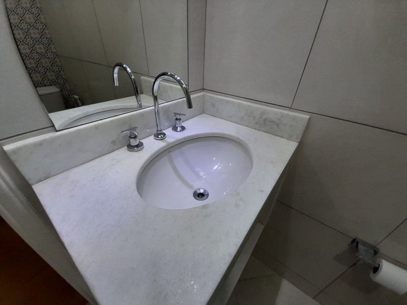 Apartamento à venda Barra da Tijuca com 44m² e 1 quarto por R$ 310.000 - 755105113-39-banheiro.jpg