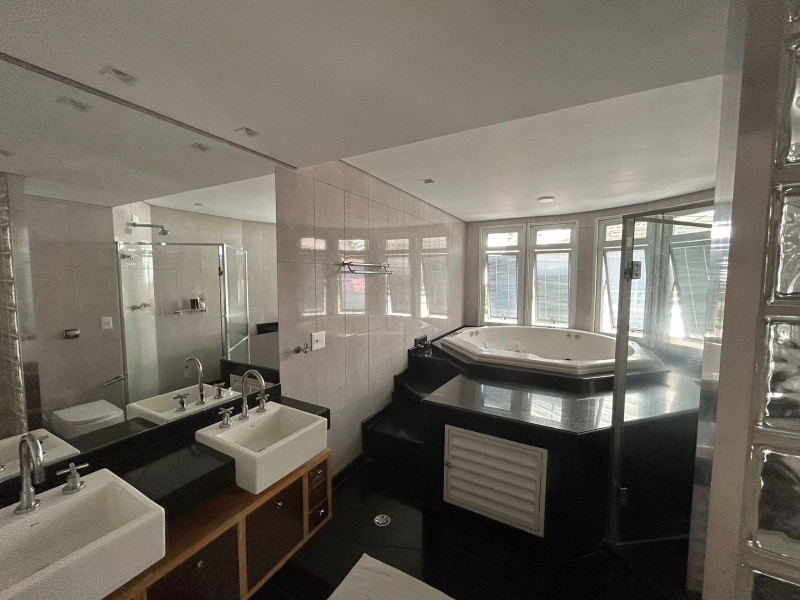 Casa à venda Cidade Mãe do Céu com 576m² e 4 quartos por R$ 3.270.000 - 961579790-036.jpg